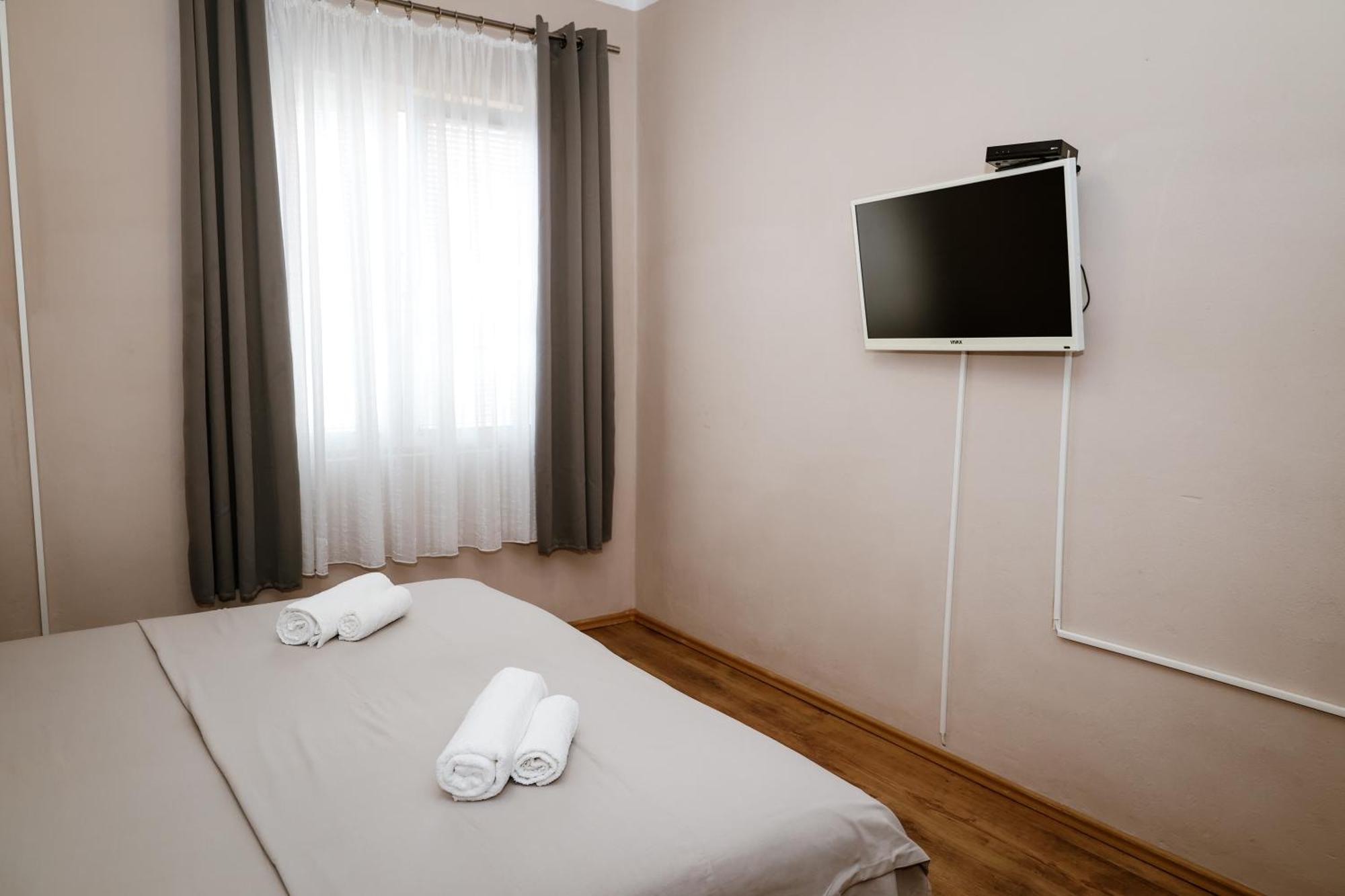 Apartments Djukic Тиват Екстер'єр фото