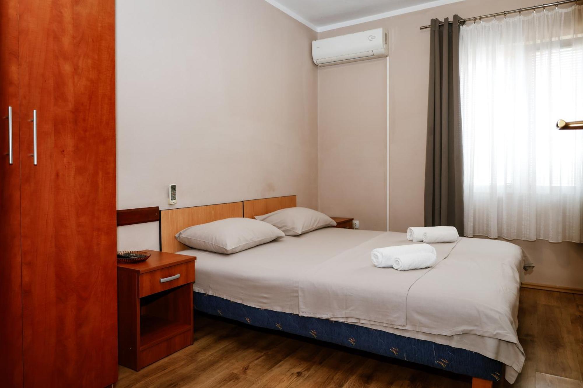 Apartments Djukic Тиват Екстер'єр фото