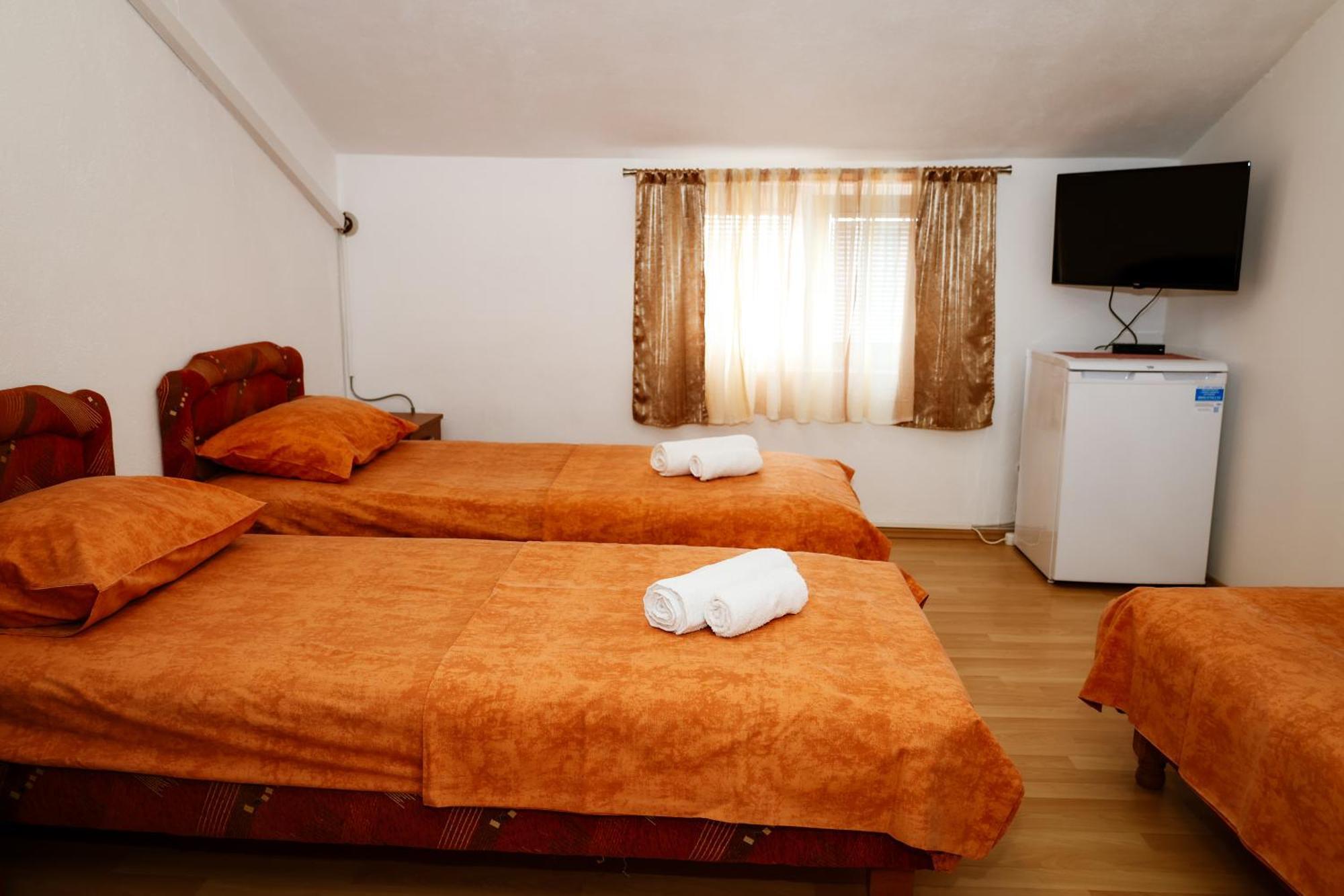 Apartments Djukic Тиват Екстер'єр фото