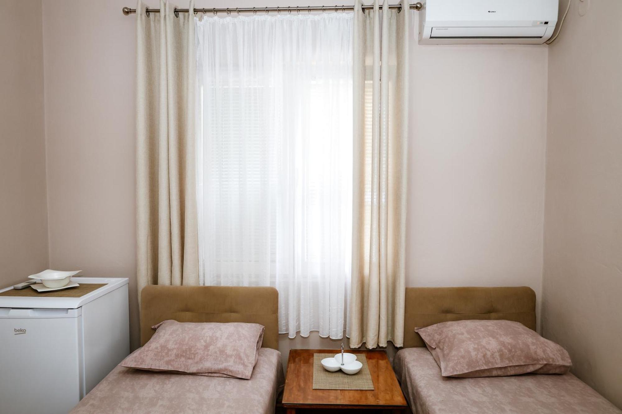 Apartments Djukic Тиват Екстер'єр фото