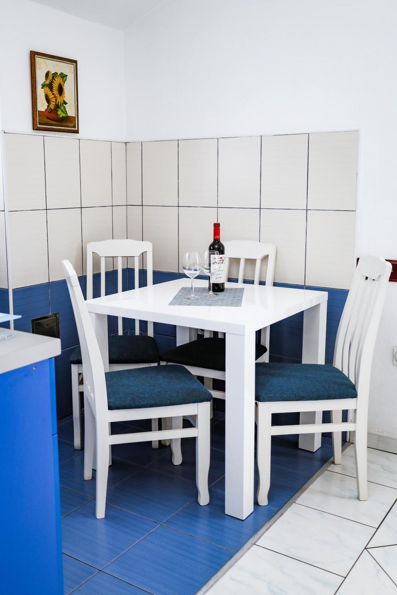 Apartments Djukic Тиват Екстер'єр фото